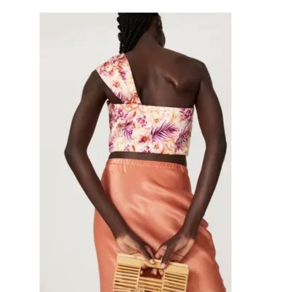 Amur Madame Crop Top - Picture 3 of 16